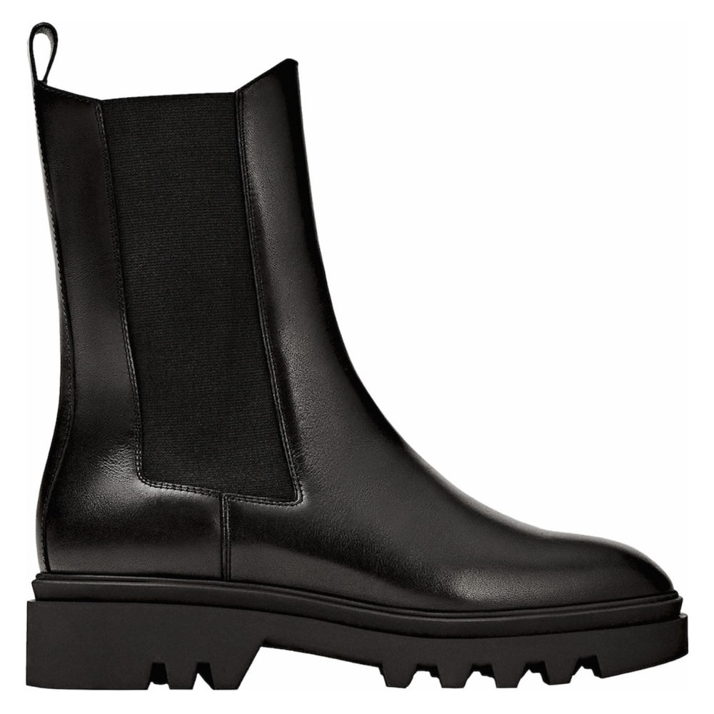 Massimo Dutti chelsea boots